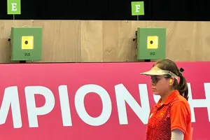 Xạ thủ Trịnh Thu Vinh đã có kết quả khích lệ tại giải vô địch thế giới 2023 vừa qua. Ảnh: XUÂN VINH