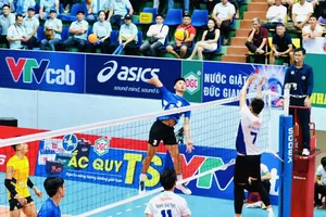 Chủ công Dương Văn Tiên là mũi đánh quan trọng trong đội hình Sanest Khánh Hòa lúc này. Ảnh: S.KHÁNH HÒA