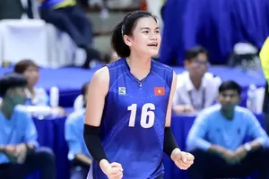 Cầu thủ Vi Thị Như Quỳnh vẫn là cầu thủ của Quảng Ninh và tập luyện chuyên môn cùng đồng đội hướng tới thi đấu giải vô địch quốc gia 2024. Ảnh: DŨNG PHƯƠNG