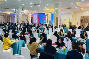 Các kỳ thủ đã thi đấu để có kết quả chung cuộc nội dung cờ tiêu chuẩn tại giải cờ vua vô địch quốc gia 2024. Ảnh: MINH MINH