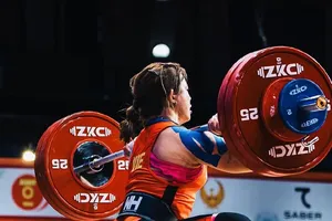 Lực sỹ Phạm Thị Hồng Thanh đã nỗ lực tại World Cup 2024 nhưng kết quả chưa đủ để cô vào trong nhóm 10 người đứng đầu của hạng cân ở bảng xếp hạng tranh vé Olympic 2024. Ảnh: FBNV