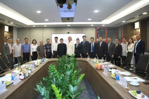 Đại diện Hiệp hội thể thao Công an Nhân dân, Cục TDTT làm việc cùng đại diện LIên đoàn taekwondo cảnh sát thế giới. Ảnh: CAND