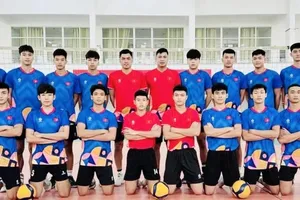 Cầu thủ trẻ của bóng chuyền nam Việt Nam đã sẵn sàng cho trận quyết định gặp đội trẻ Campuchia. Ảnh: VFV