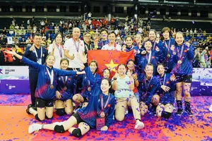 Đội tuyển bóng chuyền nữ Việt Nam lên đường đi Thượng Hải (Trung Quốc) dự giải nữ quốc tế. Ảnh: NGUYỄN ĐỨC