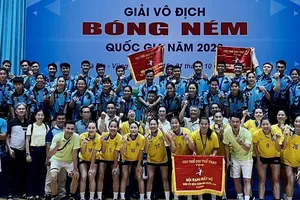 VĐV bóng ném cả nước sẵn sàng bước vào tranh tài giải vô địch quốc gia 2024 để có những trận sôi nổi như năm 2023. Ảnh: BRVT