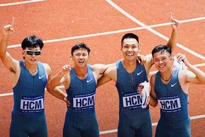 Đội tiếp sức nam TPHCM đã giành HCV quý giá tại Đà Lạt lần này. Ảnh: Vietcontent