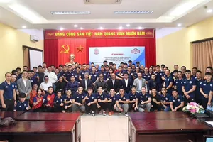 Các trọng tài, HLV kickboxing cả nước tham gia lớp trọng tài quốc gia 2024. Ảnh: VĂN DUY
