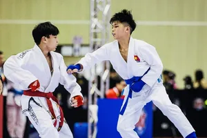 VĐV jujitsu trẻ Việt Nam được tích lũy chuyên môn đáng kể tại giải vô địch trẻ châu Á 2025. Ảnh: AJU