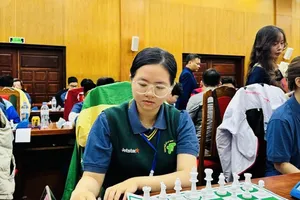 Bạch Ngọc Thùy Dương đã bảo vệ thành công HCV cờ tiêu chuẩn nữ của mình tại giải vô địch quốc gia 2025. Ảnh: MINH MINH