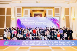 Lớp trọng tài quốc tế do FIG tổ chức tại Trung Quốc vừa qua và Việt Nam có 2 HLV tham dự. Ảnh: PHAN HÀ