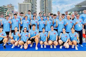 Thành viên đội tuyển lặn Việt Nam đều tham dự tại giải vô địch hồ ngắn 25m tổ chức ở TT-Huế. Ảnh: NGUYỄN NGỌC