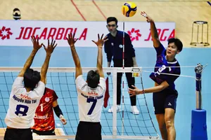 Chủ công Dương Văn Tiên (Sanest Khánh Hòa) là 1 trong số ít cầu thủ giữ được khả năng chuyên môn tốt trong vị trí của mình những năm gần đây. Ảnh: DŨNG PHƯƠNG