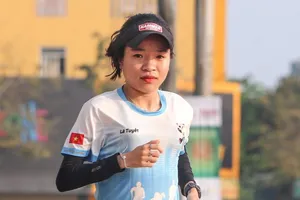 Lê Thị Tuyết đang tập luyện tại Quảng Trị để sẵn sàng vào thi đấu. Ảnh: TP