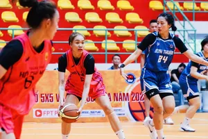 Đội nữ TPHCM đã có chiến thắng trước Bình Thuận để đảm bảo đứng trong nhóm đạt huy chương giải năm nay. Ảnh: VBF