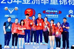 Cử tạ Việt Nam sẽ tập trung chuẩn bị chuyên môn đối với nhóm hạng cân quan trọng từ sau giải vô địch châu Á 2025. Ảnh: NGUYỄN HUY