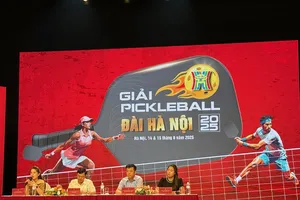 Ban tổ chức thông tin giải đấu và dự báo nhiều tay vợt chuyên nghiệp có góp mặt tranh tài. Ảnh: MINH MINH