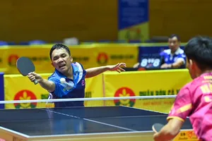 Tay vợt Đinh Anh Hoàng lần đầu giành HCV đơn nam tại giải bóng bàn vô địch quốc gia 2025. Ảnh: DUY LINH