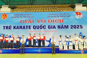 Các VĐV trẻ đã thi đấu đạt thành tích tại giải karate vô địch trẻ quốc gia 2025. Ảnh: MINH MINH