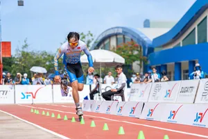 VĐV roller sports đã thi đấu với nhiều kĩ thuật khó tại giải năm nay. Ảnh: SFV