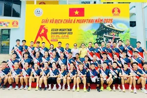 Đội muay Việt Nam đang tạm dẫn đầu bảng tổng sắp huy chương tại giải đấu. Ảnh: MINH MINH