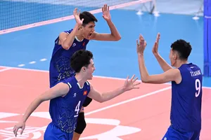 Đội tuyển bóng chuyền nam Việt Nam thua trong trận đầu tiên tại SEA V.League 2025. Ảnh: AVC