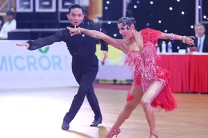 2 VĐV Phan Hiển, Thu Hương là đôi nhảy hàng đầu của dancesports Việt Nam sẽ dự giải đấu trên sân nhà lần này. Ảnh: VGF