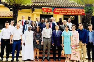 Cục TDTT Việt Nam làm việc cùng Đoàn võ sư quốc tế trong ngày 14-7. Ảnh: CỤC TDTTTVN