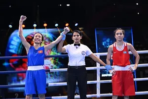 Nguyễn Thị Ngọc Trân (áo xanh) được trao cơ hội thi đấu giải vô địch U19-U22 châu Á 2025. Ảnh: ASBC