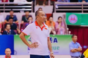 HLV Nguyễn Tuấn Kiệt đã có danh hiệu vô địch SEA V.League 2025 cùng các học trò. Ảnh: SEAVLEAGUE