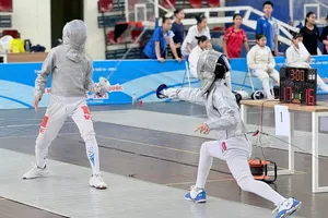 VĐV đấu kiếm Việt Nam lần đầu được thi đấu giải vô địch U15 quốc gia 2025. Ảnh: HỢP HỢP