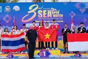 Đội tiếp sức 4x1.500m của Việt Nam đã giành HCV tại giải vô địch đường dài Đông Nam Á 2025. Ảnh: LÊ THANH