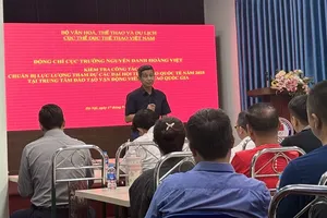 Lãnh đạo Cục TDTT gặp mặt trực tiếp từng đội tuyển thể thao quốc gia đang tập huấn. Ảnh: MINH CHIẾN