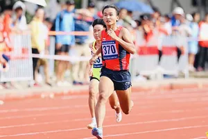 Trần Thị Nhi Yến thi đấu tại giải vô địch quốc gia 2025. Ảnh: HOÀNG TÙNG