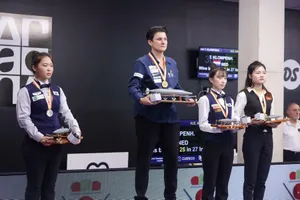 Nguyễn Thị Liên (ngoài cùng bên phải) giành HCĐ giải vô địch thế giới 2025. Ảnh: UMB