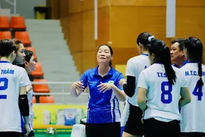 Đội bóng chuyền nữ TPHCM chưa giành được chiến thắng tại giải quốc gia năm nay. Ảnh: DŨNG PHƯƠNG