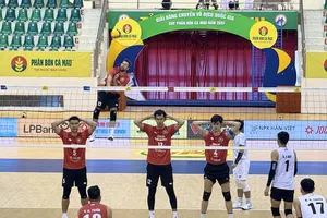 Kubiak đã thi đấu nhưng gặp chấn thương tại trận đấu với đội Biên Phòng MB ở vòng bảng. Ảnh: MINH CHIẾN