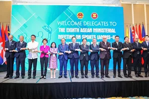 Các đại biểu tham dự Hội nghị Bộ trưởng thể thao ASEAN lần thứ 8. Ảnh: LƯỢNG LƯỢNG