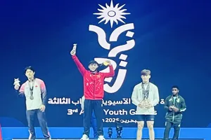 Lực sĩ Nguyễn Thành Duy giành HCV tại Đại hội thể thao trẻ châu Á 2025. Ảnh: TRUNG THÀNH