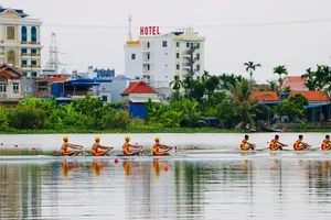 VĐV đã thi đấu các nội dung rowing tại Hải Phòng để đạt kết quả tốt nhất. Ảnh: VCRSF