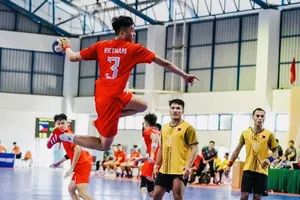 Đội bóng ném nam Việt Nam từng tham dự giải vô địch Đông Nam Á 2025 ở Thái Lan nên quen thuộc với sân đấu ở SEA Games 33-2025. Ảnh: VHF