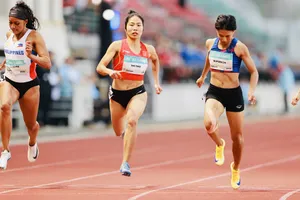 Hà Thị Thu (giữa) đã có tấm HCĐ tại SEA Games 33-2025. Ảnh: DŨNG PHƯƠNG