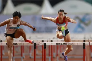 Huỳnh Thị Mỹ TIên vượt rào nhưng chỉ giành được tấm HCĐ SEA Games 33-2025. Ảnh: DŨNG PHƯƠNG