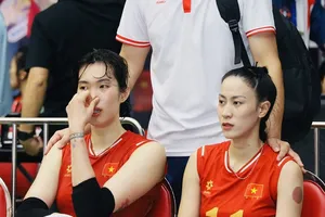 Trần Thị Thanh Thúy đã xúc động rơi nước mắt sau khi chứng kiến đội tuyển Việt Nam thua đáng tiếc tại chung kết. Ảnh: DŨNG PHƯƠNG