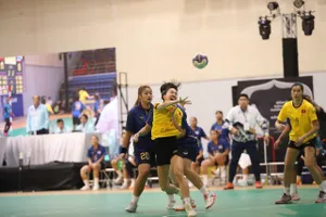 Đội tuyển bóng ném nữ Việt Nam đã chơi xuất sắc tại trận chung kết. Ảnh: DŨNG PHƯƠNG
