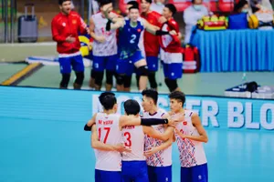 Cầu thủ Việt Nam đã chơi tốt trong 2 ván đầu nhưng lại thua ngược chung cuộc 2-3. Ảnh: DŨNG PHƯƠNG