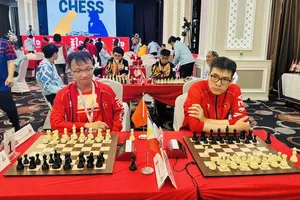 Trường Sơn và Tuấn Minh sẽ tiếp tục tới Doha (Qatar) thi đấu giải cờ nhanh, chớp thế giới 2025. Ảnh: MINH MINH