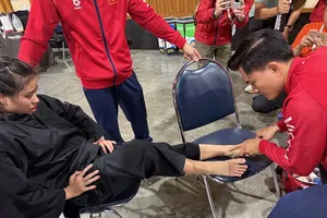 Các đội tuyển thể thao quốc gia sẽ có thêm nhân viên y tế cùng tập huấn thời gian tới. Ảnh: MINH CHIẾN