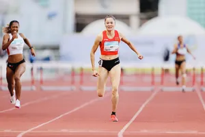 Quách Thị Lan chỉ thi đấu nội dung 400m rào tại SEA Games 33-2025, tuy nhiên cô được trở lại đội hình tiếp sức 4x400m trong năm nay. Ảnh: DŨNG PHƯƠNG