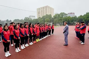 Đội tuyển điền kinh Việt Nam chính thức trở lại tập luyện chuyên môn sau nghỉ Tết. Ảnh: MINH CHIẾN