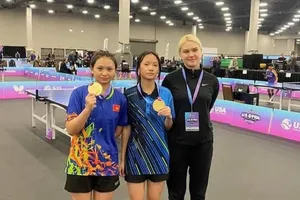 Đỗ Lê Vân Linh (giữa) là một trong những VĐV bóng bàn trẻ triển vọng của Việt Nam. Ảnh: VTF